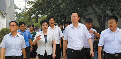 图为调研现场.png 图为调研现场.png