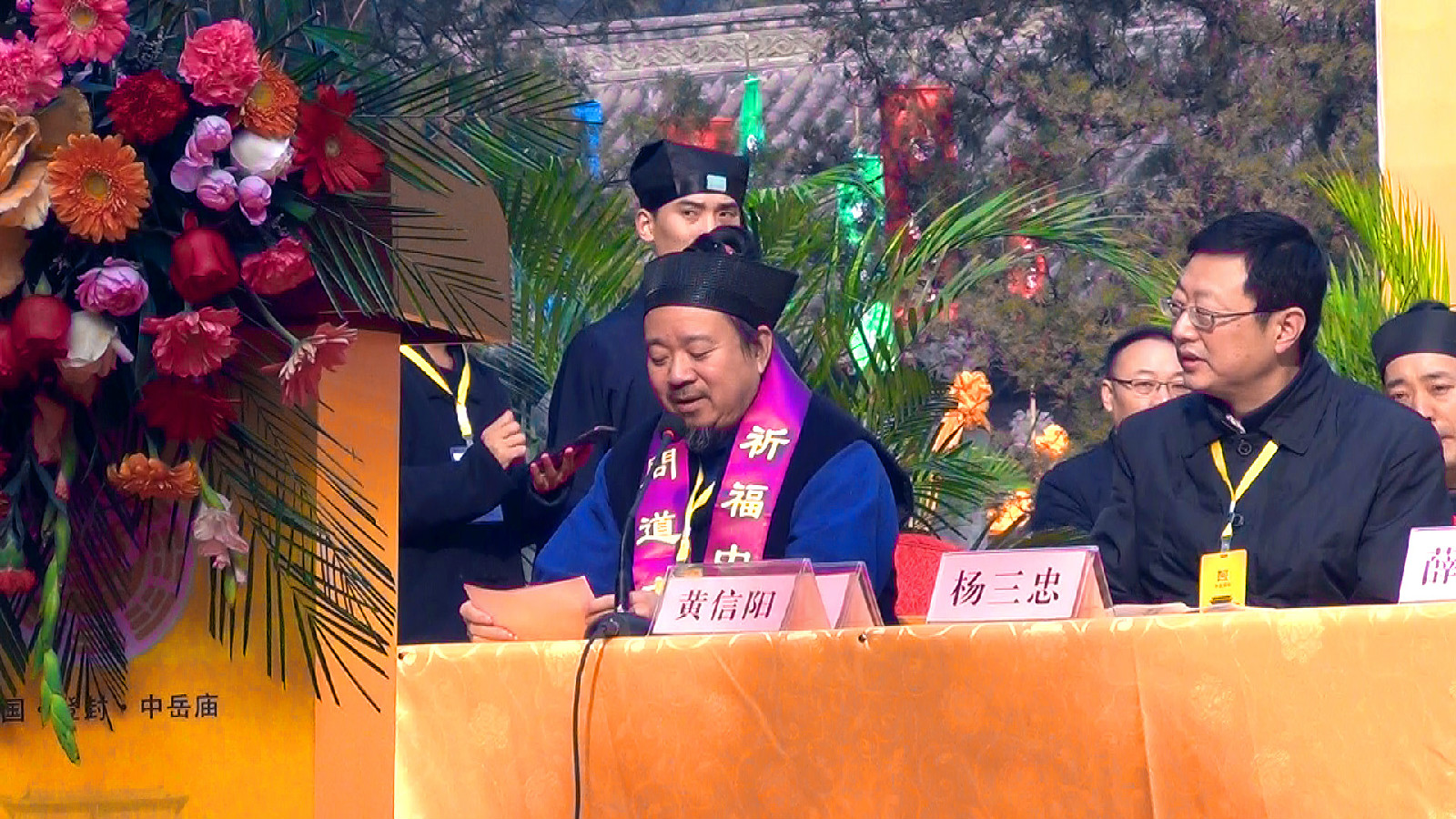 Still1225_00012.jpg Still1225_00012.jpg