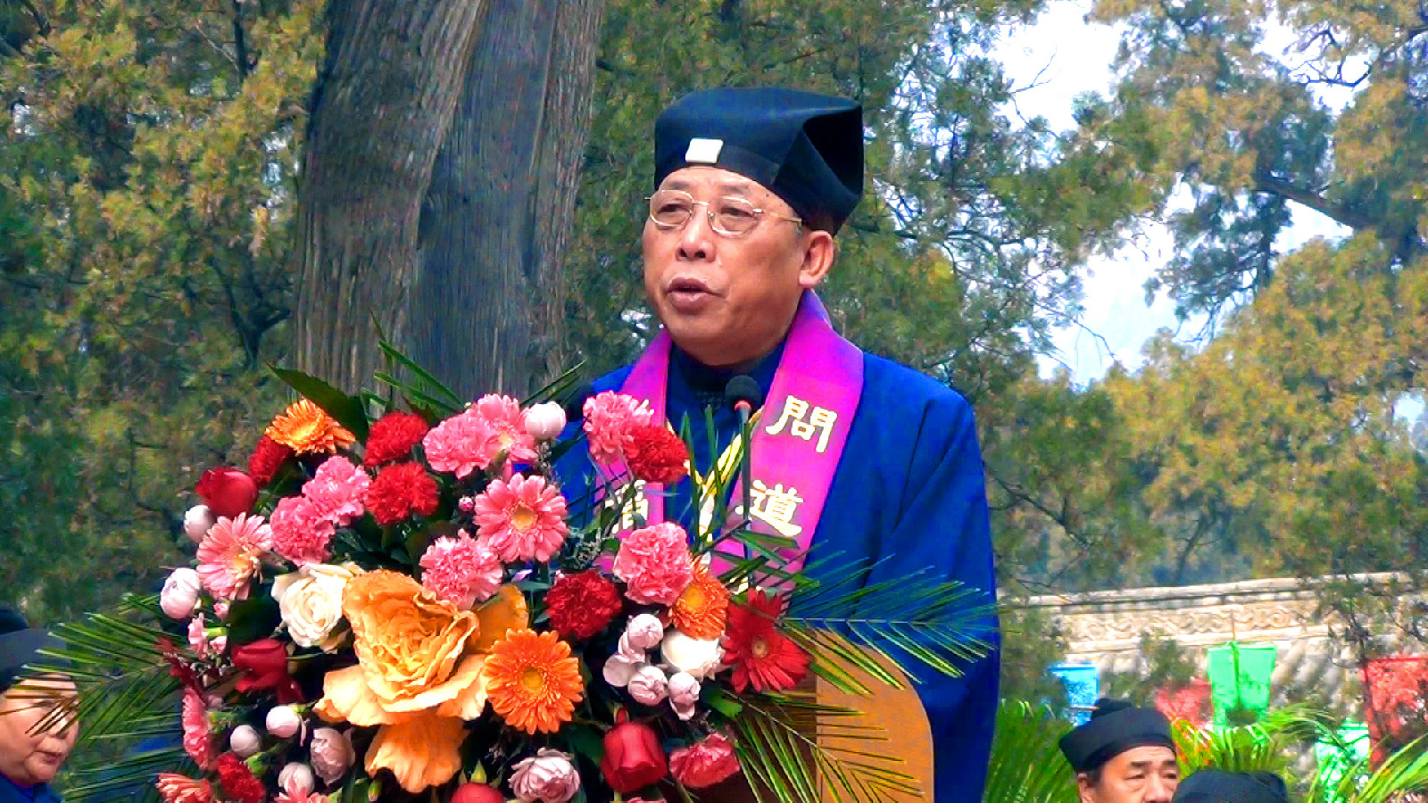 Still1225_00016.jpg Still1225_00016.jpg