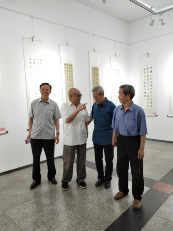 微信图片_20180629224120.jpg 微信图片_20180629224120.jpg